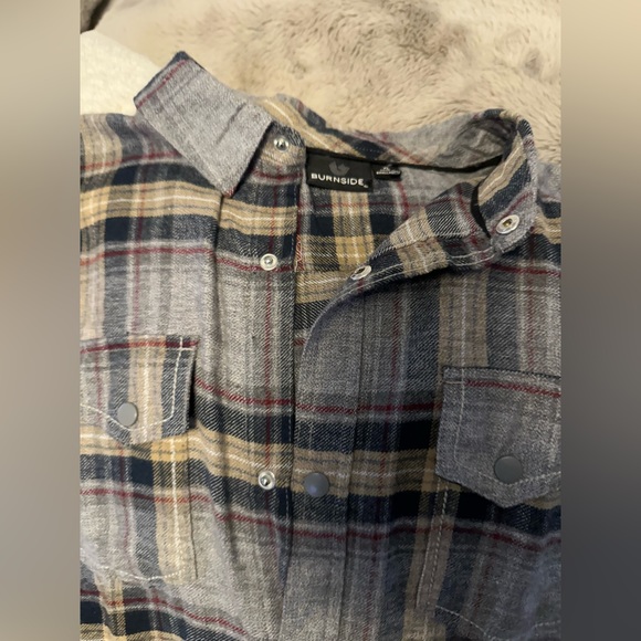 NWOT - BURNSIDE CASUAL COTTON BUTTON DOWN SIZE XL - Picture 3 of 7